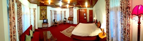 hotel in kashmir